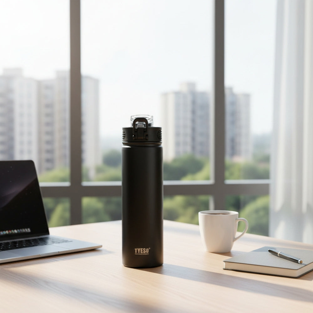 TYESO 750ml Insulated Water Bottle | Stainless Steel Flask